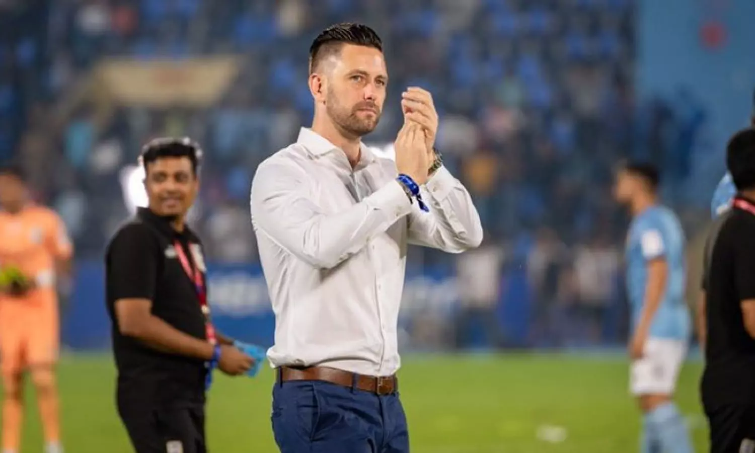 പുതിയ ജോലി; മുംബൈ സിറ്റി എഫ്സിയുമായി വഴി പിരിഞ്ഞ് കോച്ച് ഡെസ് ബക്കിങ്ഹാം പുതിയ ജോലി; മുംബൈ സിറ്റി എഫ്സിയുമായി വഴി പിരിഞ്ഞ് കോച്ച് ഡെസ് ബക്കിങ്ഹാം