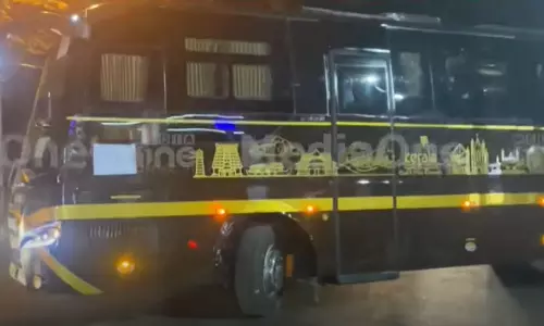 Luxury bus for nava kerala sadhas,  special cabin ,Chief Minister, latest malayalam news, നവകേരള സദസ്സുകൾക്കായുള്ള ലക്ഷ്വറി ബസ്, പ്രത്യേക ക്യാബിൻ, മുഖ്യമന്ത്രി, ഏറ്റവും പുതിയ മലയാളം വാർത്തകൾ
