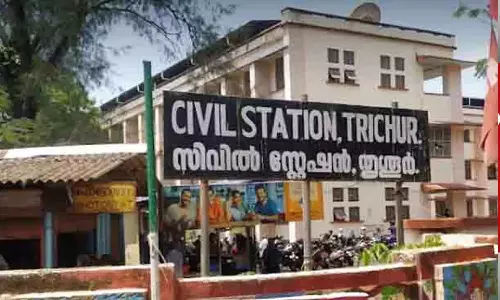 നെഗറ്റീവ് എനർജി മാറ്റാൻ പ്രാർഥന; തൃശ്ശൂര്‍ ജില്ലാ ശിശു സംരക്ഷണ ഓഫീസർക്ക് സസ്‍പെൻഷൻ