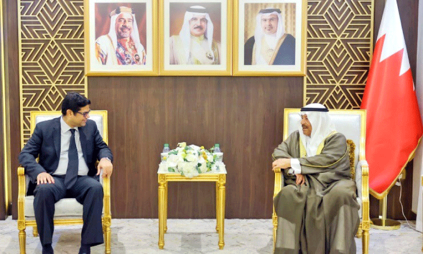 ശൂറ കൗൺസിൽ ചെയർമാൻ ഇന്ത്യൻ അംബാസഡറെ സ്വീകരിച്ചു ശൂറ കൗൺസിൽ ചെയർമാൻ ഇന്ത്യൻ അംബാസഡറെ സ്വീകരിച്ചു