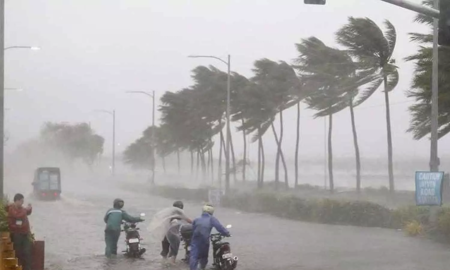 സംസ്ഥാനത്ത് കനത്ത മഴ സംസ്ഥാനത്ത് കനത്ത മഴ