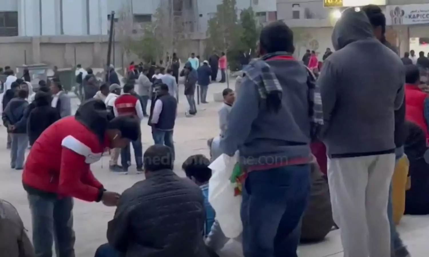 ബാച്ചിലർമാരെ താമസിപ്പിക്കുന്ന സ്വദേശികൾക്കെതിരെ ശക്തമായ നടപടിയുമായി കുവൈത്ത് മുനിസിപ്പാലിറ്റി ബാച്ചിലർമാരെ താമസിപ്പിക്കുന്ന സ്വദേശികൾക്കെതിരെ ശക്തമായ നടപടിയുമായി കുവൈത്ത് മുനിസിപ്പാലിറ്റി