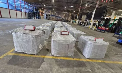 കുവൈത്തില്‍ പുകയില ഉത്പന്നങ്ങൾ   കടത്താനുള്ള ശ്രമം കസ്റ്റംസ് പരാജയപ്പെടുത്തി