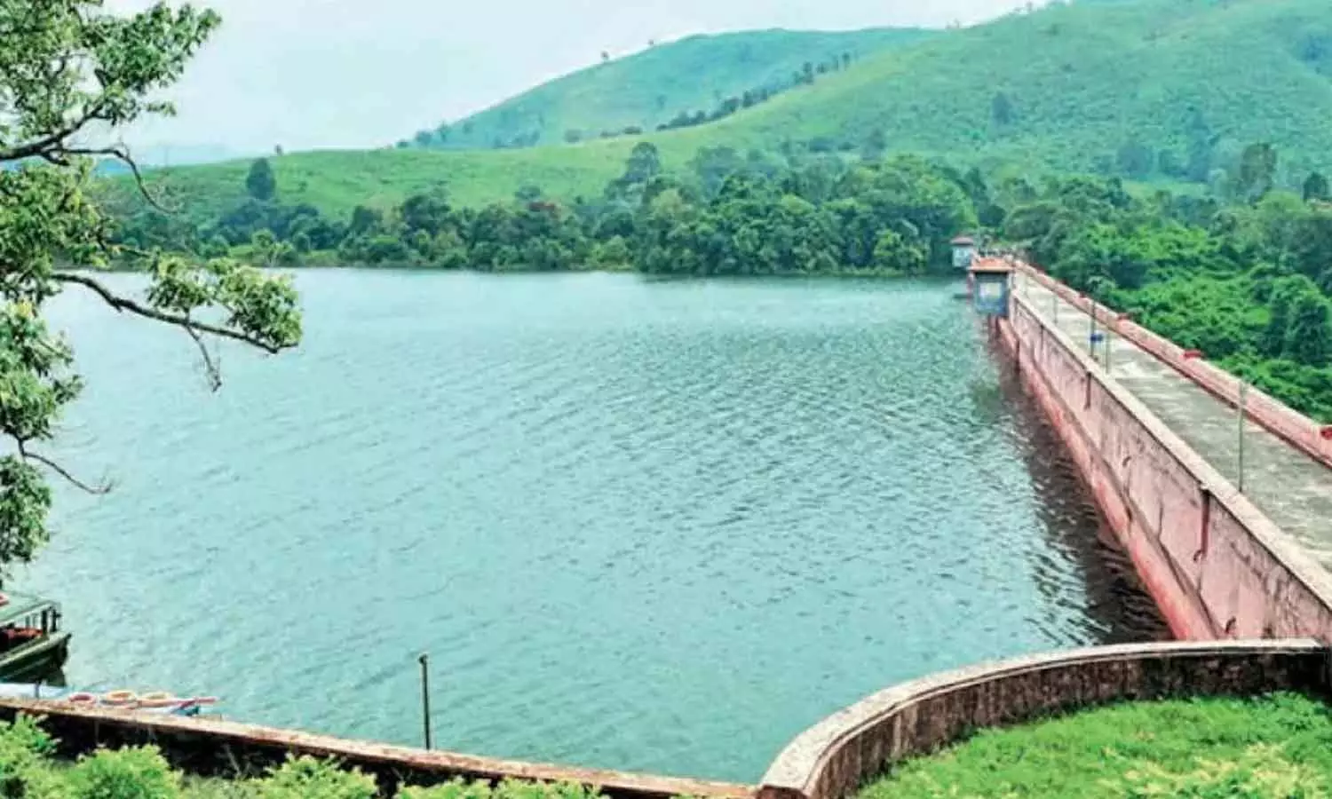 The water level in Mullaperiyar dam reached 136 feet
