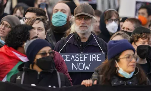 ഗസ്സയിൽ നാലുദിന താത്കാലിക വെടിനിർത്തൽ പ്രാബല്യത്തിൽ; ഇന്ധനവും വഹിച്ചു രണ്ട് ട്രക്കുകൾ റഫ അതിർത്തി കടന്നു