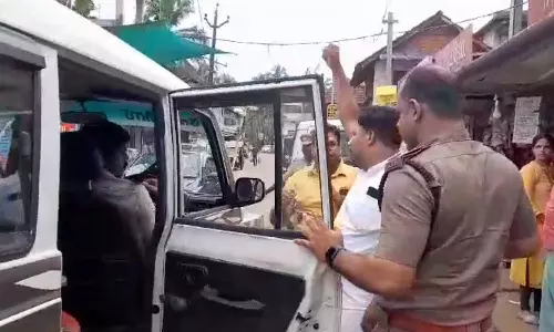 Youth Congress activists arrested over black flag protest against the CM Pinarayi Vijayan during NavaKerala Sadass in the Kozhikode district, NavaKerala Sadass protest,