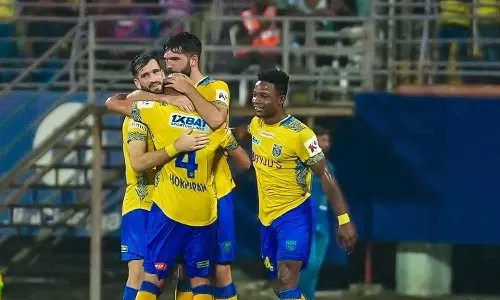 ഹൈദരാബാദിനെ തോൽപിച്ചു: കേരള ബ്ലാസ്റ്റേഴ്‌സ് ഒന്നാമത്‌