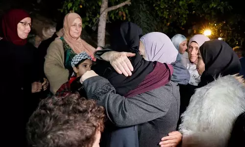 Israel authorities put restrictions to prisoners and their families including ban on distributing candy as part of family celebrations, Israel bans distributing candy over freeing of Palestinian prisoners