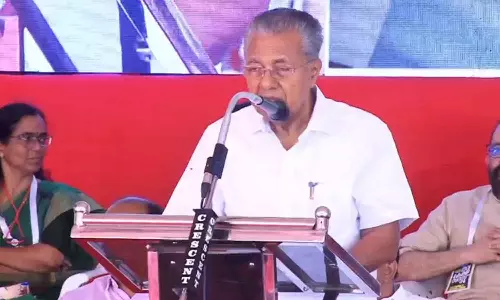 Pinarayi against congress on Madhyapradesh election result