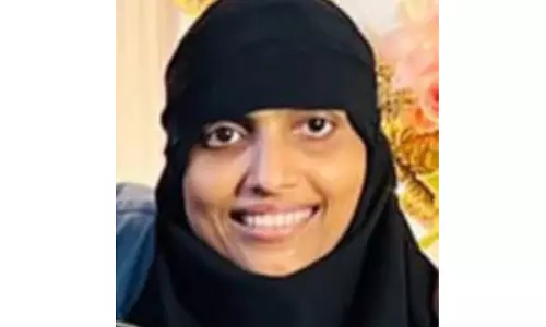 ഉംറ നിർവഹിച്ച്​​ മടങ്ങുകയായിരുന്ന കോഴിക്കോട്​ സ്വദേശിനി വിമാനത്തിൽ മരിച്ചു