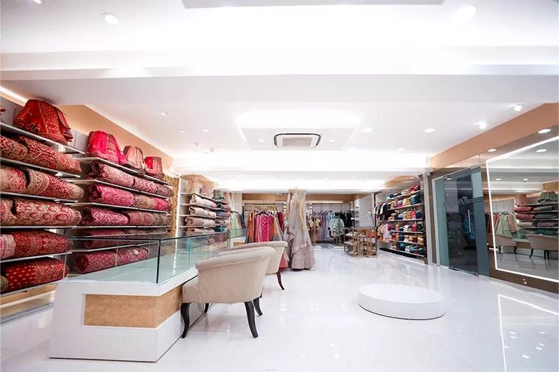 3-Year-Old Girl Dies After Glass Door Falls 3-Year-Old Girl Dies After Glass Door Falls