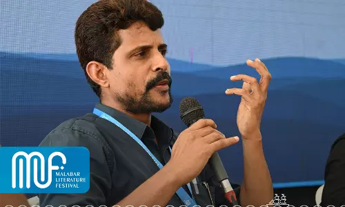 പുറന്തള്ളപ്പെട്ടവരുടെ കഥകള്‍ കൂടിയാണ് മലയാള നാടകചരിത്രം - ഡോ. വി. ഹിക്മത്തുല്ല