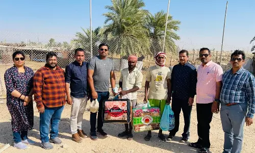 ശൈത്യകാലത്തെ നേരിടാൻ തൊഴിലാളികൾക്ക്  ദമ്മാം ഒഐസിസി കോട്ടയം കമ്മിറ്റി സഹായമെത്തിച്ചു