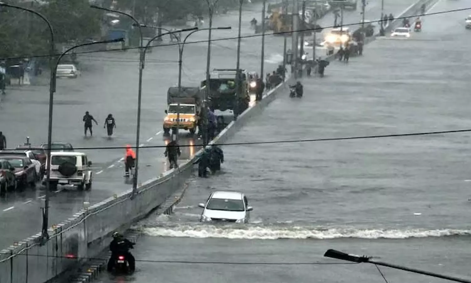 Cyclone michaung makes landfall in Andhra Pradesh,