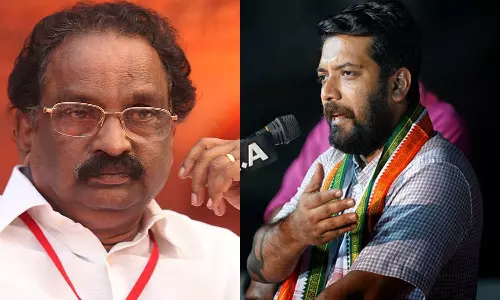 AK Balan,  cyber deficit, Shafi Parampil, navakerala sadhass, latest malayalam news, എ കെ ബാലൻ, സൈബർ കമ്മി, ഷാഫി പറമ്പിൽ, നവകേരള സദസ്സ്, ഏറ്റവും പുതിയ മലയാളം വാർത്തകൾ,