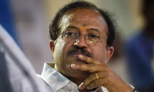 TN Prathapan, CPM, V. Muralidharan, latest malayalam news, ടി എൻ പ്രതാപൻ,വി. മുരളീധരൻ, ഏറ്റവും പുതിയ മലയാളം വാർത്ത, സി.പി.എം