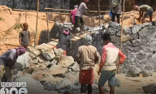 No pension for a year; Construction workers without benefits,latest malayalam news,കെട്ടിട നിര്മാണ തൊഴിലാളി പെന്ഷന് No pension for a year; Construction workers without benefits,latest malayalam news,കെട്ടിട നിര്മാണ തൊഴിലാളി പെന്ഷന്