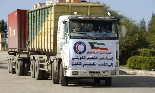 ഗസ്സയിലെ ജനങ്ങൾക്ക് ആശ്വാസമായി കുവൈത്തിൻ്റെ സഹായങ്ങൾ തുടരുന്നു