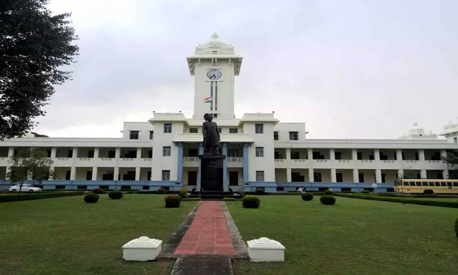 ചോദ്യപേപ്പർ ആവർത്തിച്ചു; കേരള സർവകലാശാലയിലെ പരീക്ഷ റദ്ദാക്കി