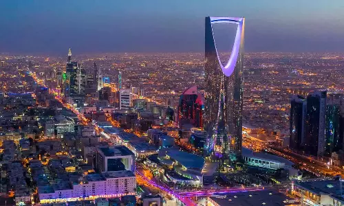 സൗദി സ്വകാര്യമേഖലയിൽ സ്വദേശികളുടെ എണ്ണം വർധിക്കുന്നു; സ്ത്രീകളുടെ പങ്കാളിത്തത്തിലും വർധന