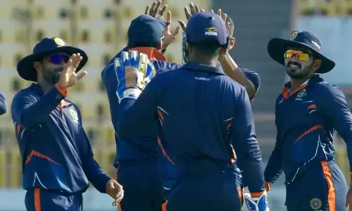 മഹാരാഷ്ട്രക്കെതിരെ തകർപ്പൻ ജയവുമായി കേരളം: വിജയ്ഹസാരെ ട്രോഫിയിൽ ക്വാർട്ടറിലേക്ക് മഹാരാഷ്ട്രക്കെതിരെ തകർപ്പൻ ജയവുമായി കേരളം: വിജയ്ഹസാരെ ട്രോഫിയിൽ ക്വാർട്ടറിലേക്ക്