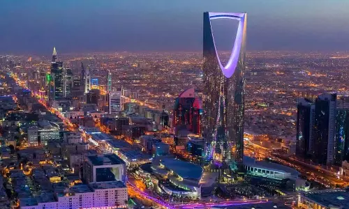 സൗദിയിൽ തൊഴിൽ കേസുകൾ ഒരു ലക്ഷം പിന്നിട്ടു; കരാർ ലംഘനങ്ങളും വേതന കാലതാമസവും കൂടുതൽ