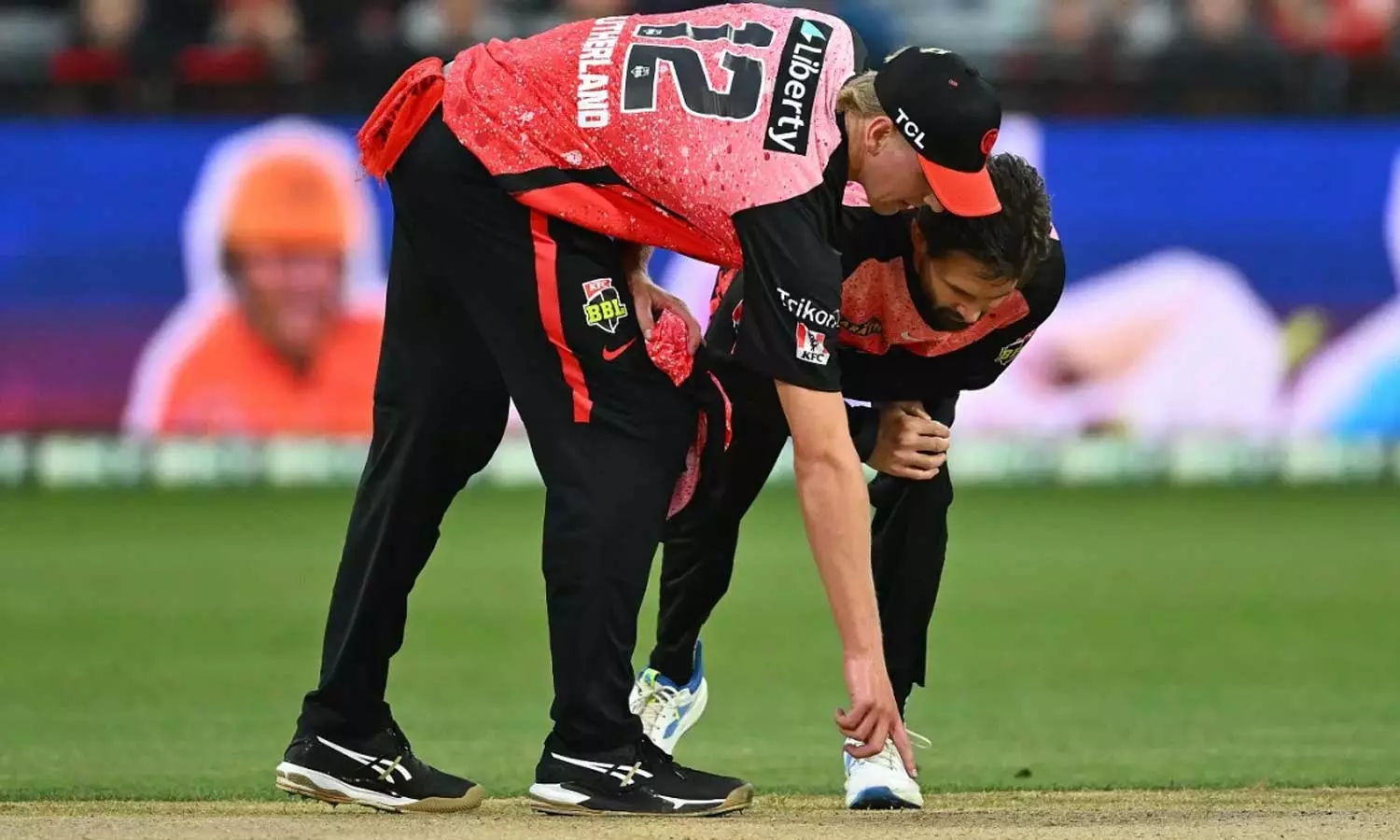 Melbourne Renegades-Perth Scorchers match abandoned due to dangerous pitch in Big Bash League 2023, Match abandoned due to dangerous pitch in BBL, BBL 2023, Melbourne Renegades Vs Perth Scorchers