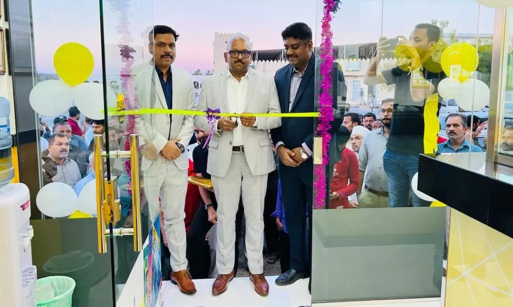 അൽ ജദീദ് എക്സ്ചേഞ്ച് റുസ്തഖിൽ പ്രവർത്തനമാരംഭിച്ചു അൽ ജദീദ് എക്സ്ചേഞ്ച് റുസ്തഖിൽ പ്രവർത്തനമാരംഭിച്ചു