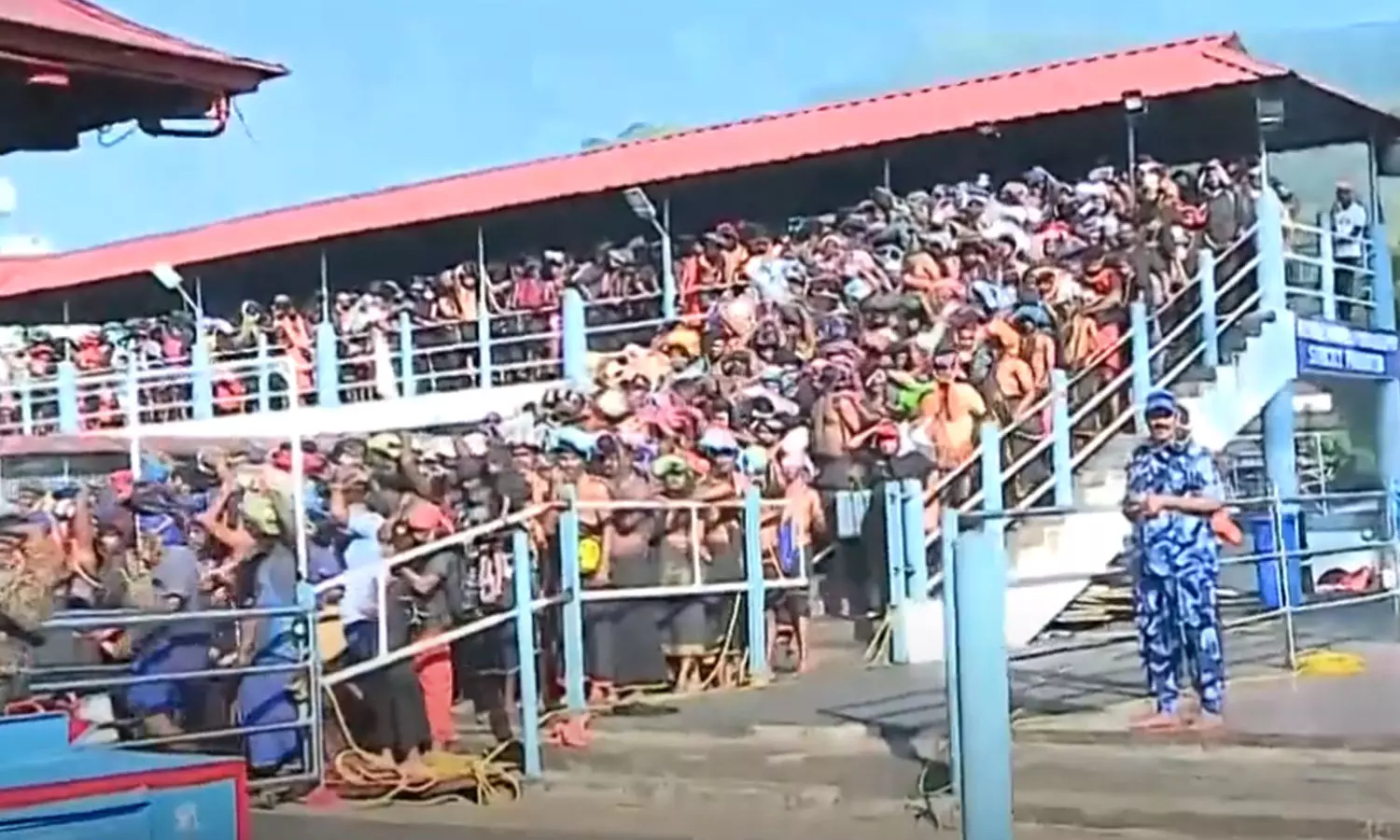 Sabarimala  , Sabarimala   news, sabarimala,sabarimala temple,sabarimala pilgrims,sabarimala news,sabarimala rush,sabarimalai,sabarimala news today,huge rush at sabarimala,latest malayalam news