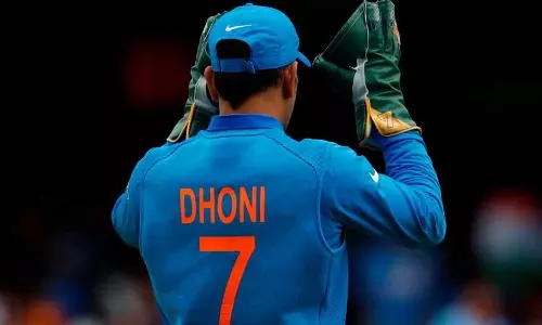 ഏഴാം നമ്പർ ജഴ്‌സിക്കും വിട; ധോണിക്ക് ബി.സി.സി.ഐയുടെ അപൂര്‍വാദരം