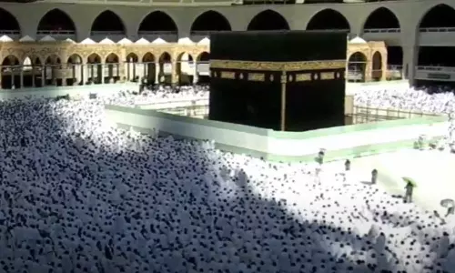 Kaaba maintenance completed; Barricades removed