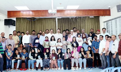 കലാകാരന്മാർക്ക് ആദരമൊരുക്കി അബൂദബി ഇന്ത്യൻ ഇസ്ലാമിക് സെന്റർ കലാകാരന്മാർക്ക് ആദരമൊരുക്കി അബൂദബി ഇന്ത്യൻ ഇസ്ലാമിക് സെന്റർ