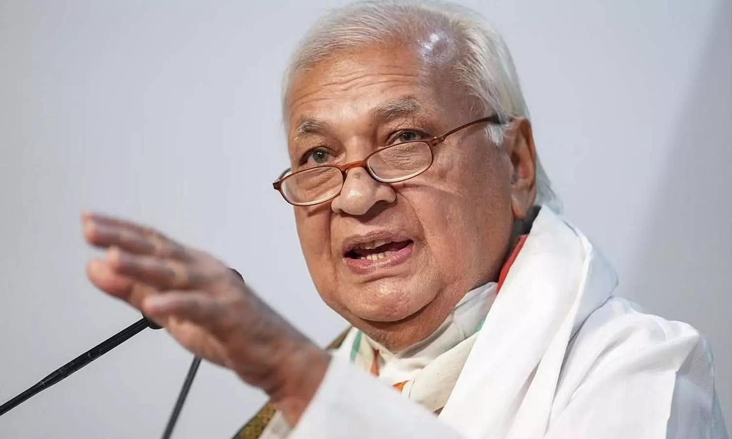 ഒരു സുരക്ഷയും വേണ്ട, കേരളത്തിലെ ജനങ്ങൾ എന്നെ സ്നേഹിക്കുന്നു: ഗവർണർ