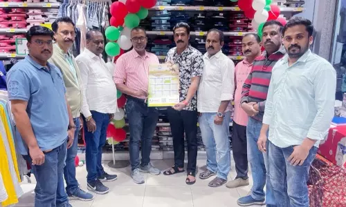 ദമ്മാം ഒഐസിസി കോഴിക്കോട് ജില്ലാ കമ്മിറ്റി കലണ്ടർ പ്രകാശനം ചെയ്തു