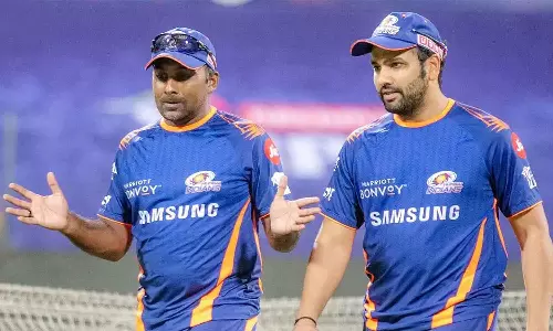 എടുത്തത് കടുത്ത തീരുമാനം, എല്ലാം ടീമിന്റെ ഭാവിയെ കരുതി: രോഹിതിനെ മാറ്റിയ തീരുമാനത്തിൽ ജയവർധനെ