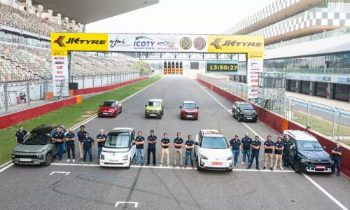 ഇന്ത്യന്‍ കാര്‍ ഓഫ് ദി ഇയറും മോട്ടോര്‍ സൈക്കിളും പ്രഖ്യാപിച്ചു; പിന്നിലാക്കിയത് വമ്പന്‍മാരെ