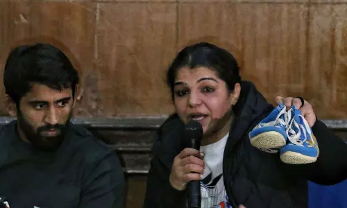 government may hold talks with Sakshi Malik who has announced that she is ending her career