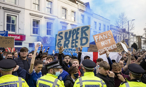 യൂറോപ്യൻ സൂപ്പർ ലീഗിൽ ക്ലബുകൾ രണ്ടുതട്ടിൽ; യുവേഫ ഭീഷണിക്ക് വഴങ്ങാതെ റയലും ബാഴ്‌സയും