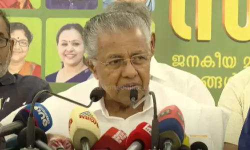 ഗൂഢാലോചന ഗൂഢാലോചനയാണ്, എന്താ സംശയം: മാധ്യമപ്രവർത്തകയ്‌ക്കെതിരെയുള്ള കേസിൽ ക്ഷുഭിതനായി മുഖ്യമന്ത്രി