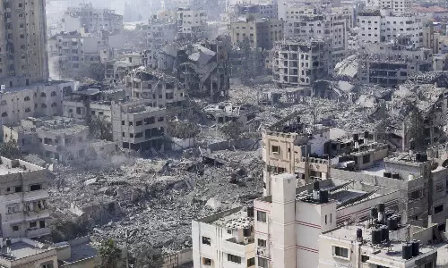 Benjamin Netanyahu has declared that he will not back down from the Gaza attack until the goal is achieved; Hamas has also made it clear that there will be no hostage release talks without an end to the attacks Benjamin Netanyahu has declared that he will not back down from the Gaza attack until the goal is achieved; Hamas has also made it clear that there will be no hostage release talks without an end to the attacks