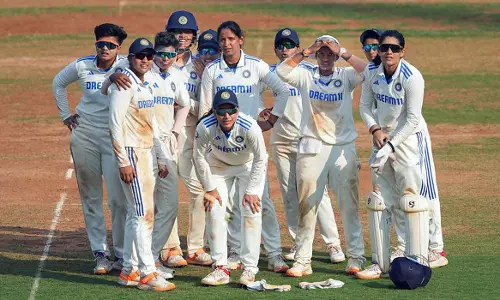 വാംഗഡെയിൽ ചരിത്രം: ആസ്‌ത്രേലിയക്കെതിരെ ആദ്യ ടെസ്റ്റ് വിജയം സ്വന്തമാക്കി ഇന്ത്യൻ വനിതകൾ