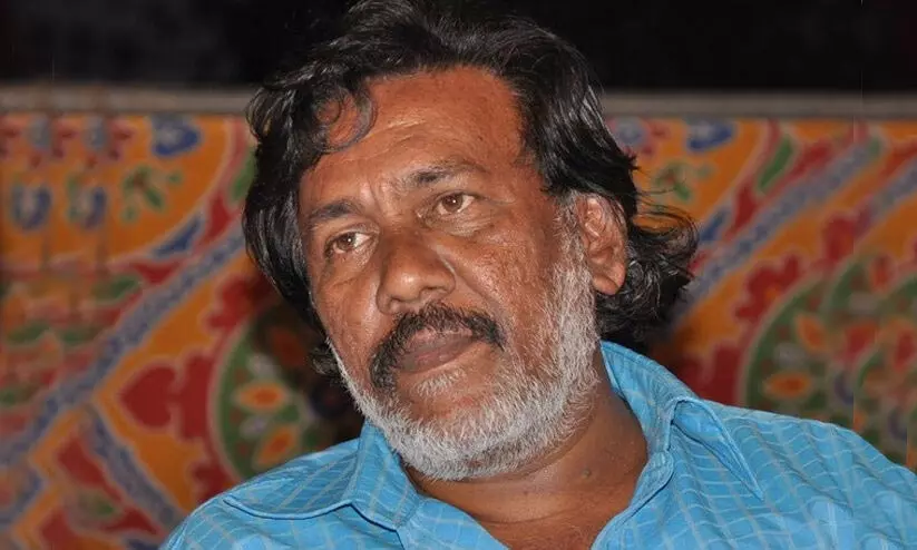 പ്രിയ കവിയാണ് കുരീപ്പുഴ ശ്രീകുമാര്‍.