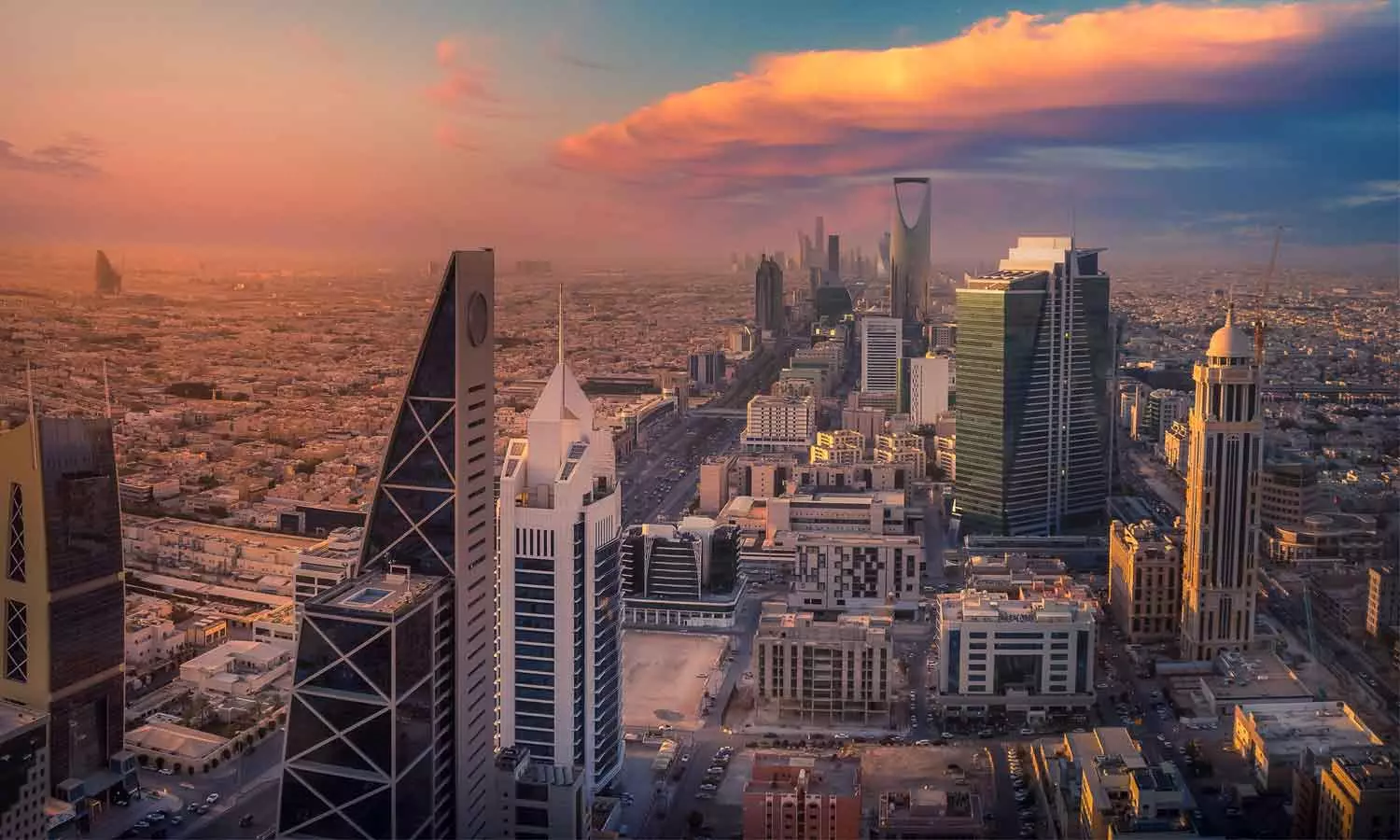 Companies without local headquarters have no contract; The Saudi cabinet approved the regulations