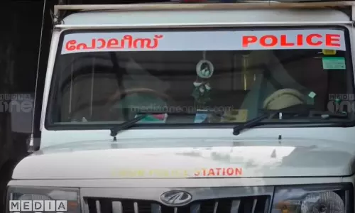 palakkad police,palakkad crime,arrest,Congress ,latest malayalam news,പാലക്കാട് പൊലീസ്,കോണ്‍ഗ്രസുകാരെ വെട്ടിപ്പരിക്കേല്‍പിച്ച സംഭവം