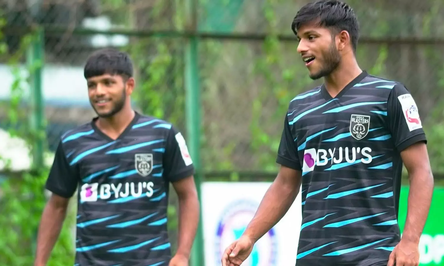 അയ്മനും അസ്ഹറും 