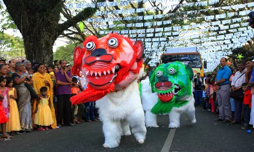 കൊച്ചിൻ കാർണിവലിലെ നാടകത്തിൽ ‘ഗവർണർ’ എന്ന വാക്കിന് വിലക്ക് കൊച്ചിൻ കാർണിവലിലെ നാടകത്തിൽ ‘ഗവർണർ’ എന്ന വാക്കിന് വിലക്ക്
