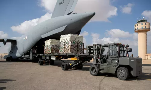 ഗസ്സയിലേക്ക് അവശ്യവസ്തുക്കളുമായി രണ്ട് ഖത്തരി വിമാനങ്ങള്‍ കൂടി ഈജിപ്തിലെത്തി