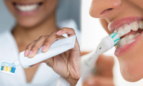 night brushing,benefits of brushing night,brushing teeth at night,രാത്രിയിലെ പല്ലുതേക്കല്‍,,രാത്രി പല്ലുതേക്കണോ,പല്ലുതേക്കല്‍,ദന്തശുചിത്വം