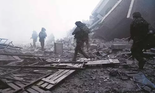 പുതുവർഷപ്പുലരിയിലും ഗസ്സയിൽ തീ തുപ്പി ഇ​സ്രായേൽ; കുട്ടികളടക്കം 21 പേർ കൊല്ലപ്പെട്ടു