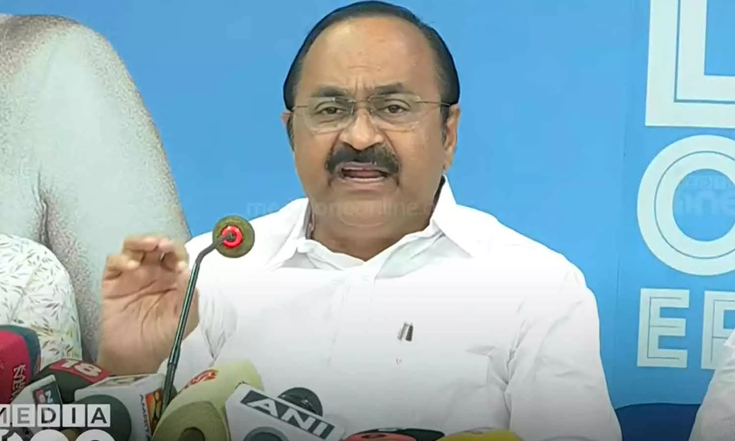 Saji Cherian insulted bishops with the knowledge of Chief Minister Saji Cherian insulted bishops with the knowledge of Chief Minister